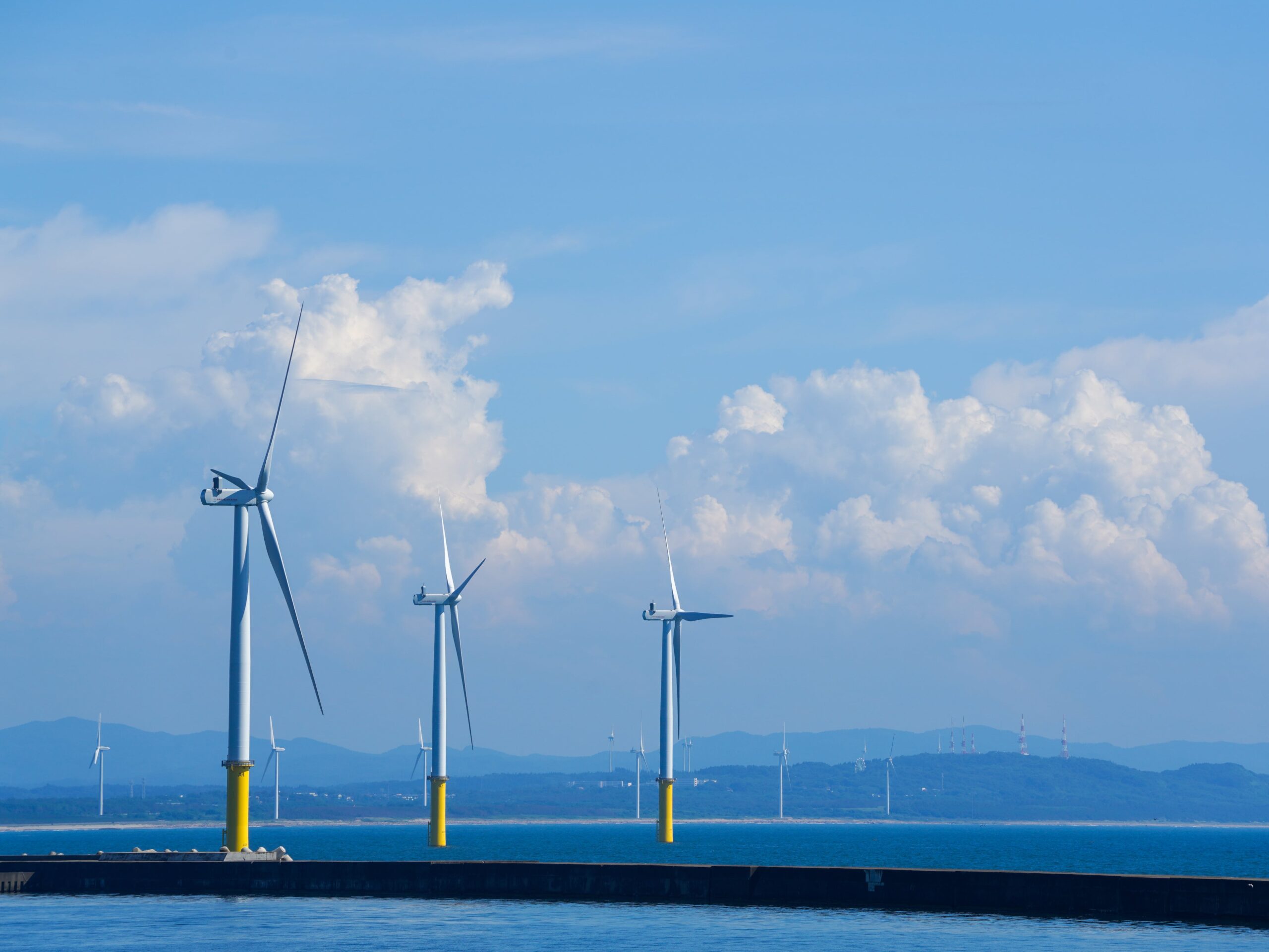 洋上風力発電は当面は課税対象から除外する方針