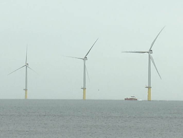 秋田県能代市 能代港湾区域の洋上風車
