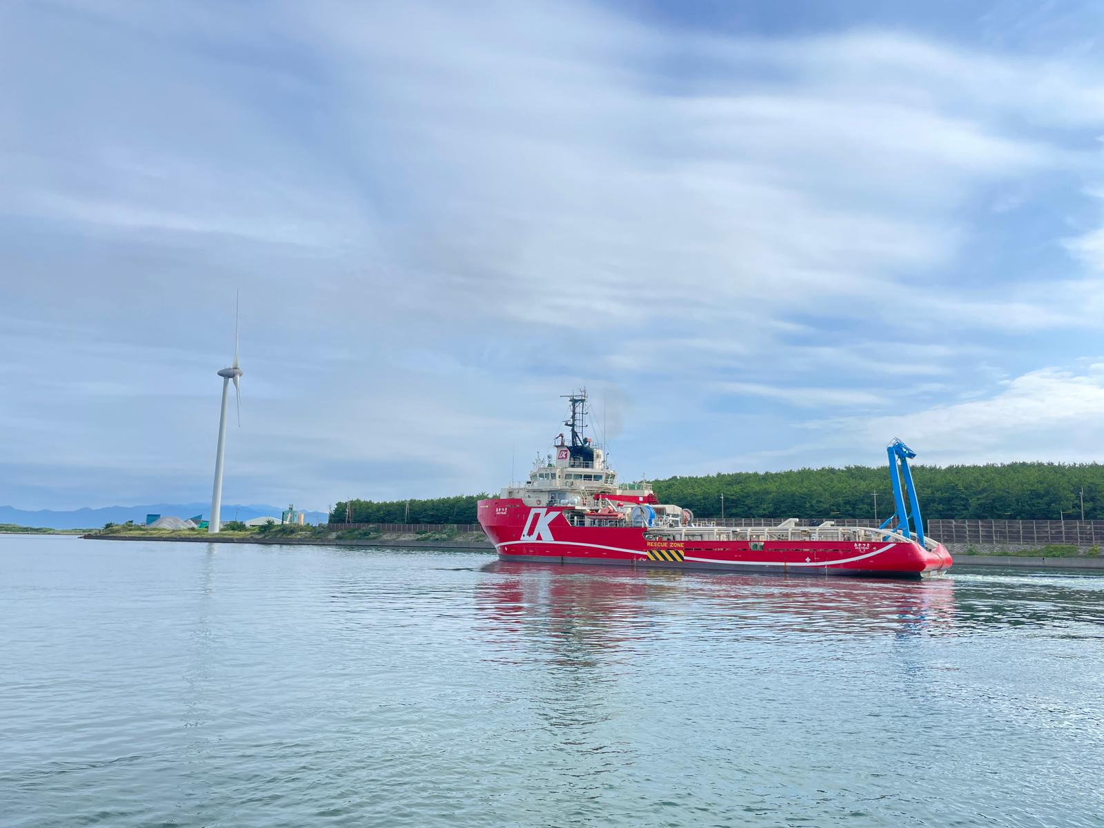 八峰能代あかつき出港