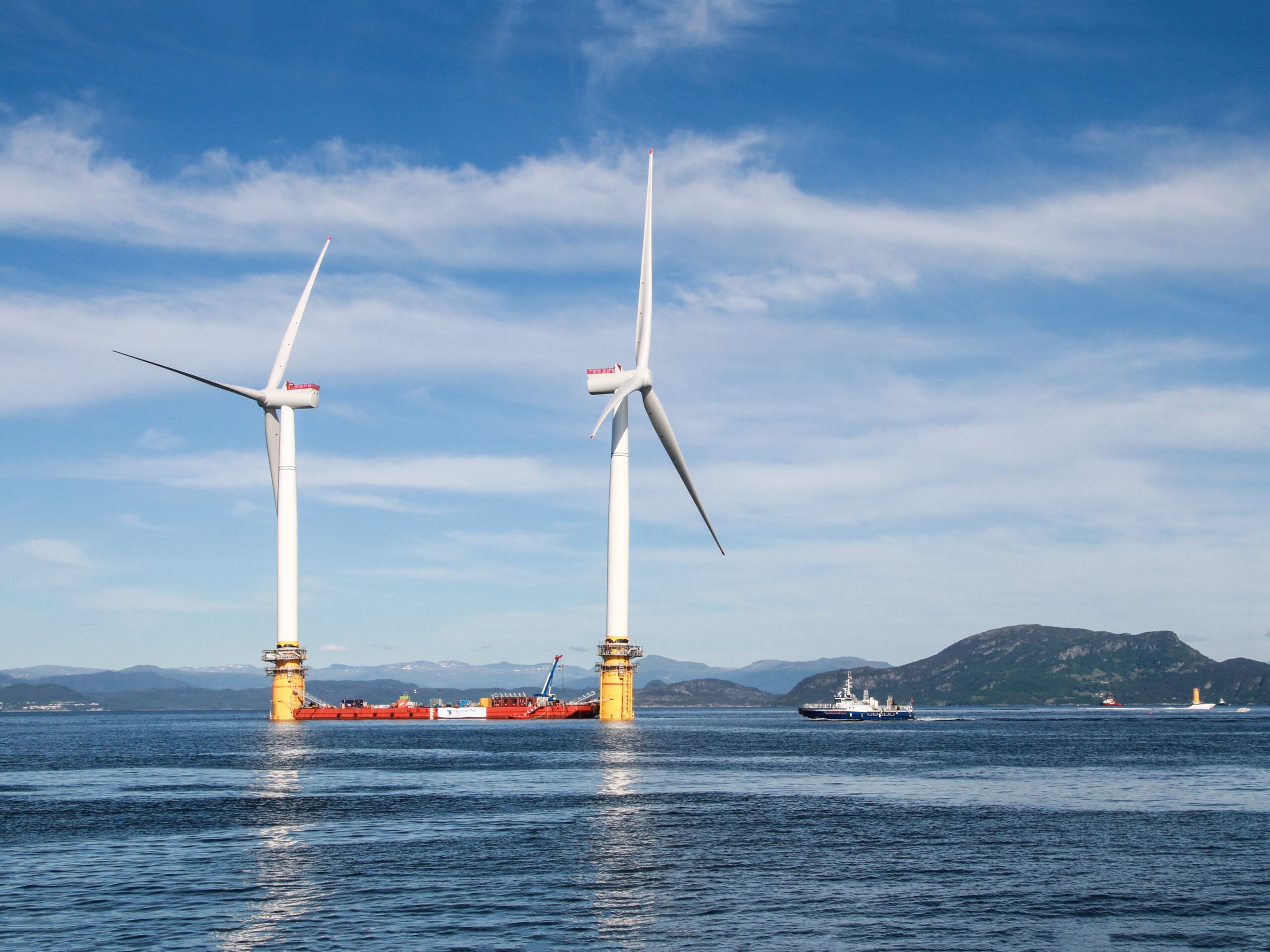 2017年10月にスコットランド沖で稼働した浮体式洋上風力発電所「Hywind Scotland」